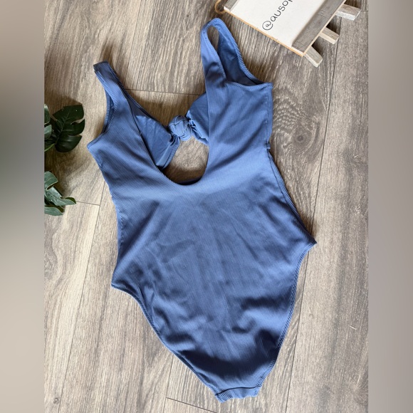 Aerie Mutes Blue Ribbed Knot Front Keyhole Scoop Back One Piece Swimsuit Size S - Picture 6 of 9